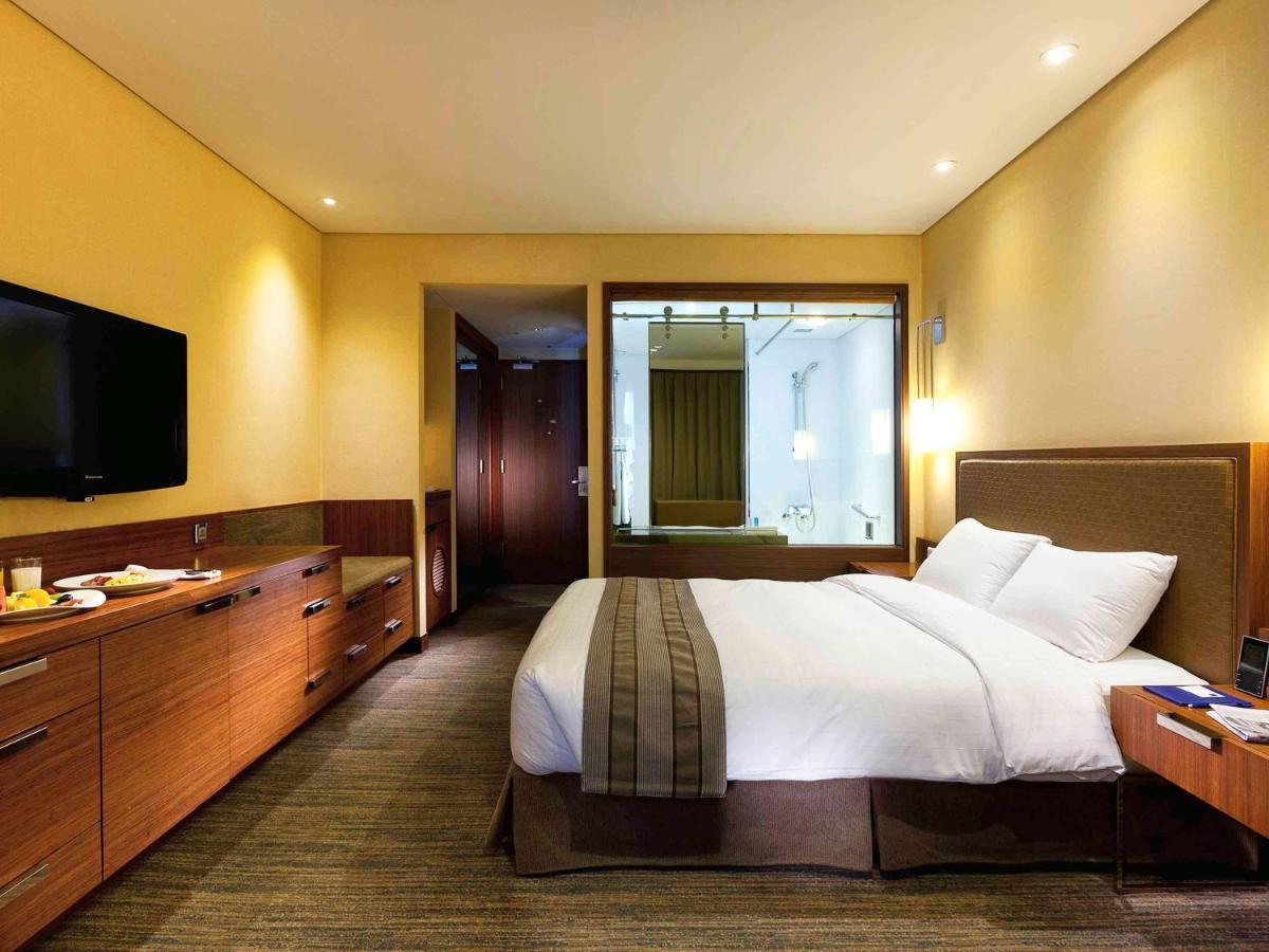 Novotel Ambassador Doksan Seoul Exterior photo